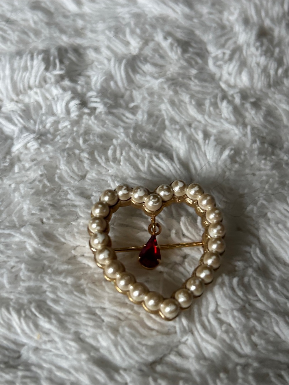 Avon Pearl heart pin.